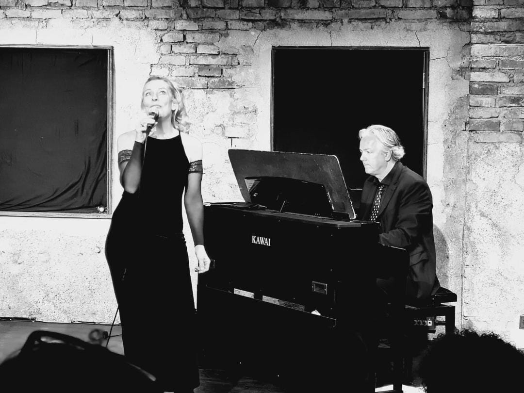 Gabriele Misch und Peter Wegele am Klavier